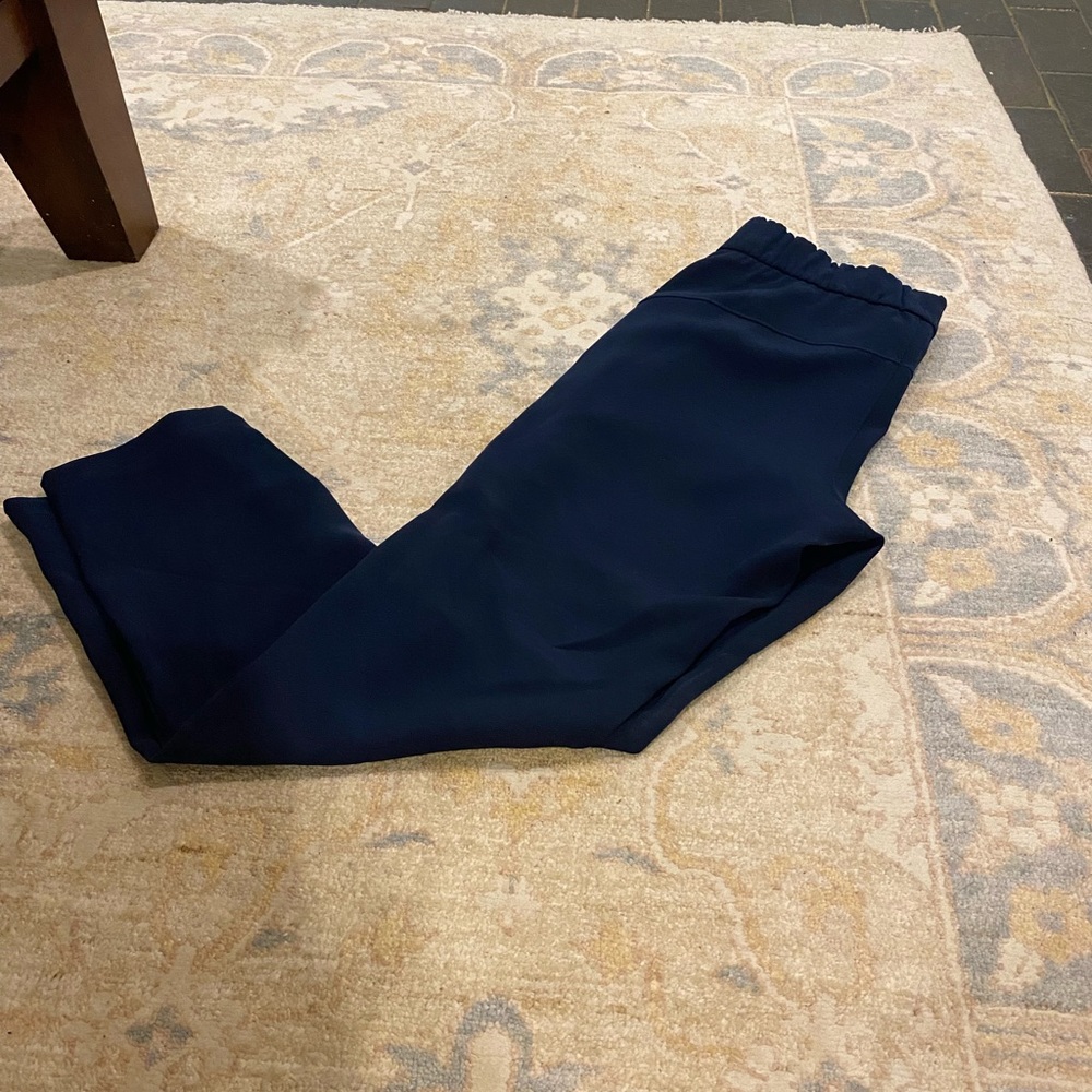 Lululemon woven on the fly pants